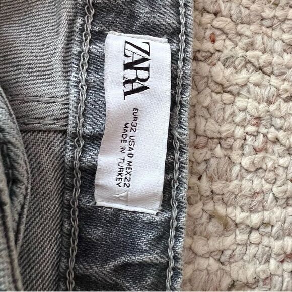 ZARA High Rise Straight Jeans - Picture 5 of 11